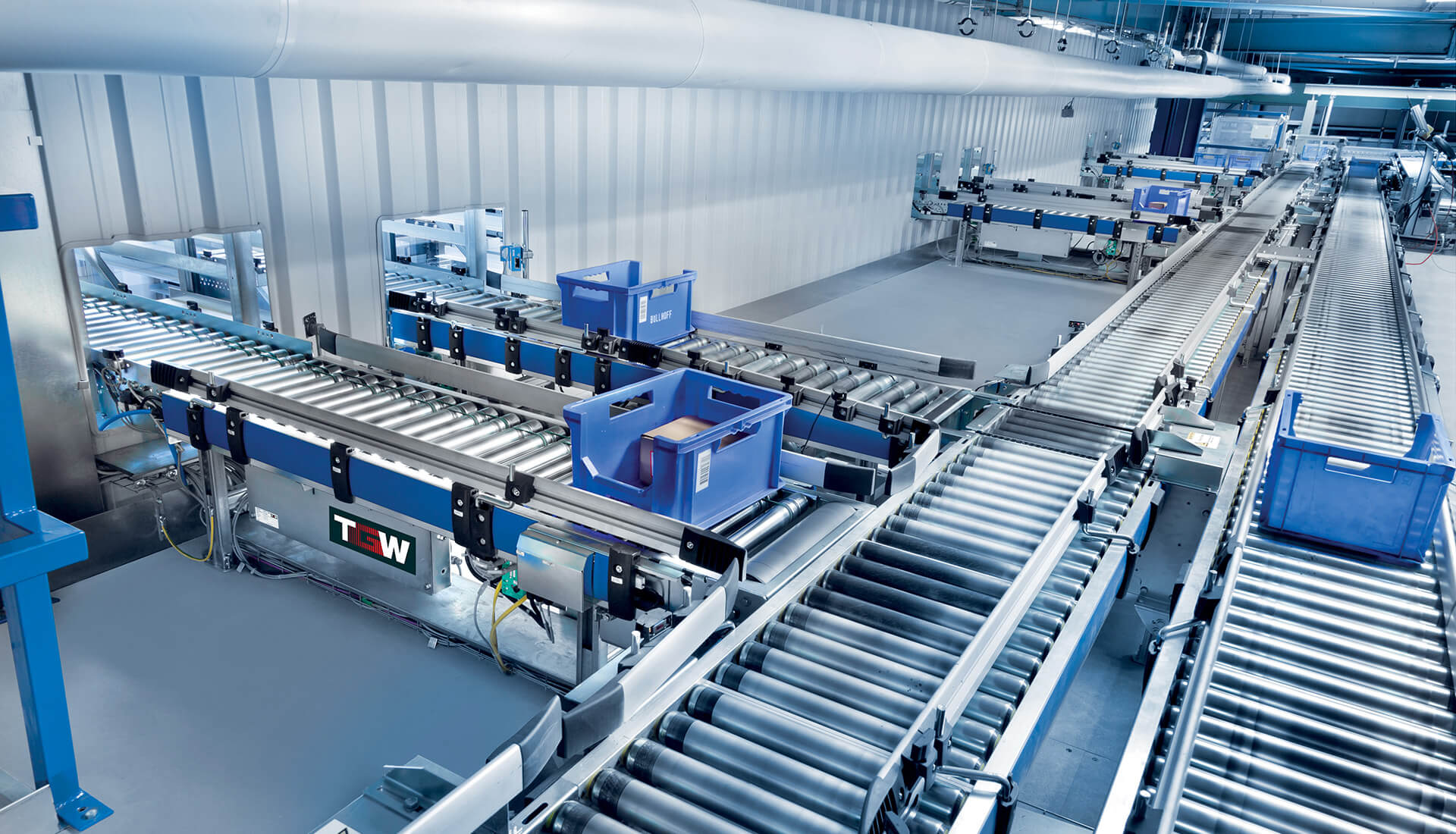 6 Benefits to Using Conveyor Systems in Operations